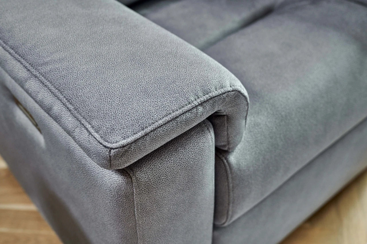 16Dd455c 375A 46C8 A9ff 1896B7a7d69a