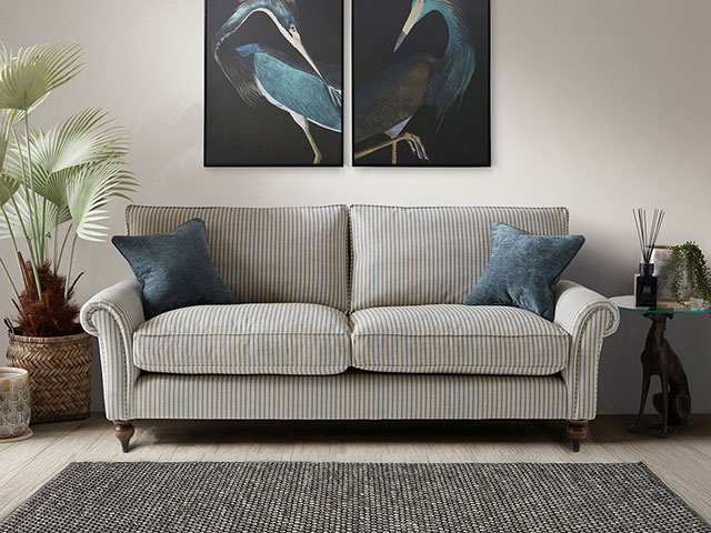 Ap Heritage Stripe Small