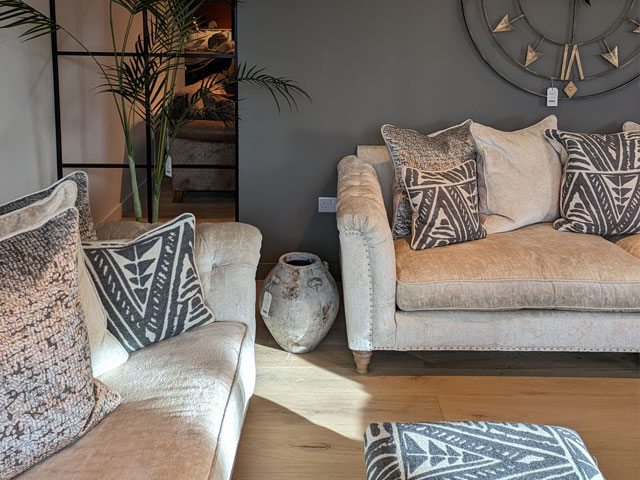 Storedisplay Ashleymano